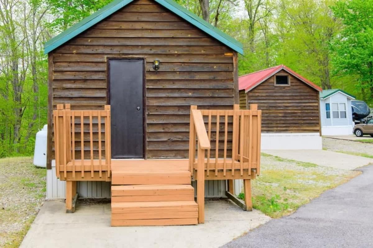 Charming Log Cabin In Bloomington Villa Exterior photo