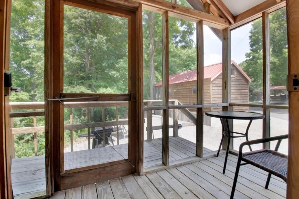 Charming Log Cabin In Bloomington Villa Exterior photo