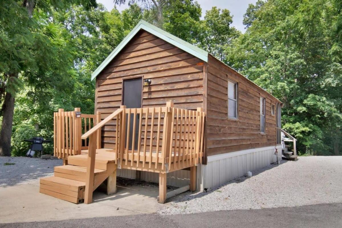 Charming Log Cabin In Bloomington Villa Exterior photo